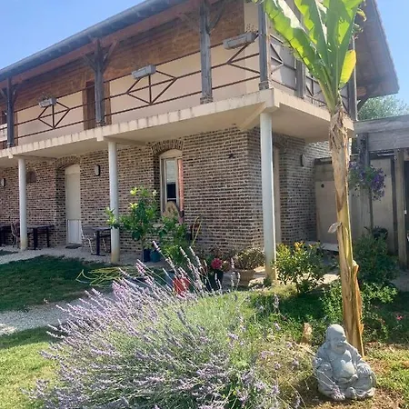 Le Domaine Du Lavoir Maison d'hôtes *